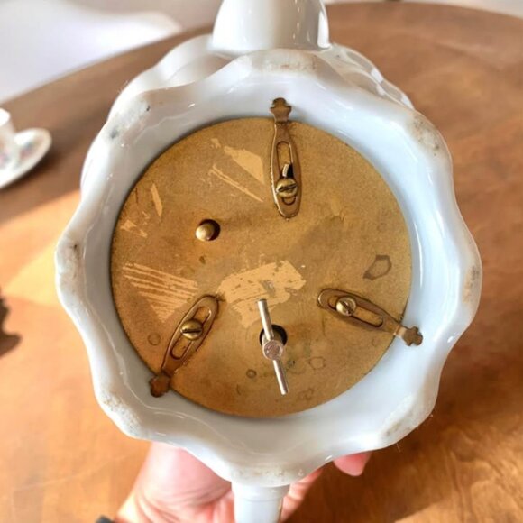 Stunning vintage musical teapot 🌸 - Picture 9 of 9